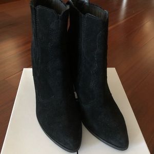 Conway by Dolce Vita